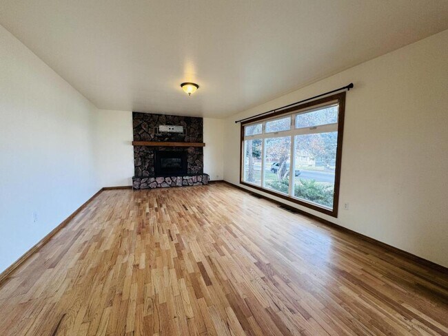 Building Photo - 1513 Wilder Ave