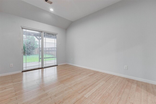 Building Photo - 10627 Ince Ln