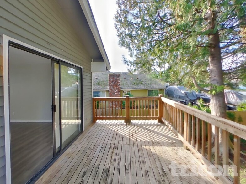 Building Photo - 33641 26th Ct SW