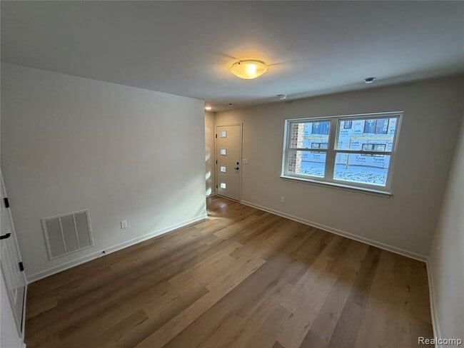 Building Photo - 23614 Parkview Ln