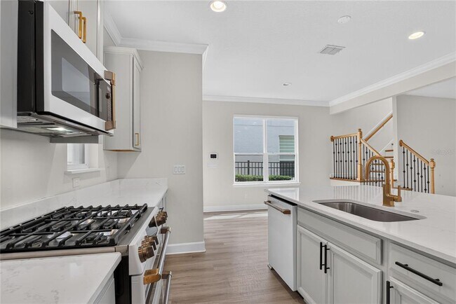 Building Photo - 15382 Arcadia Blf Lp