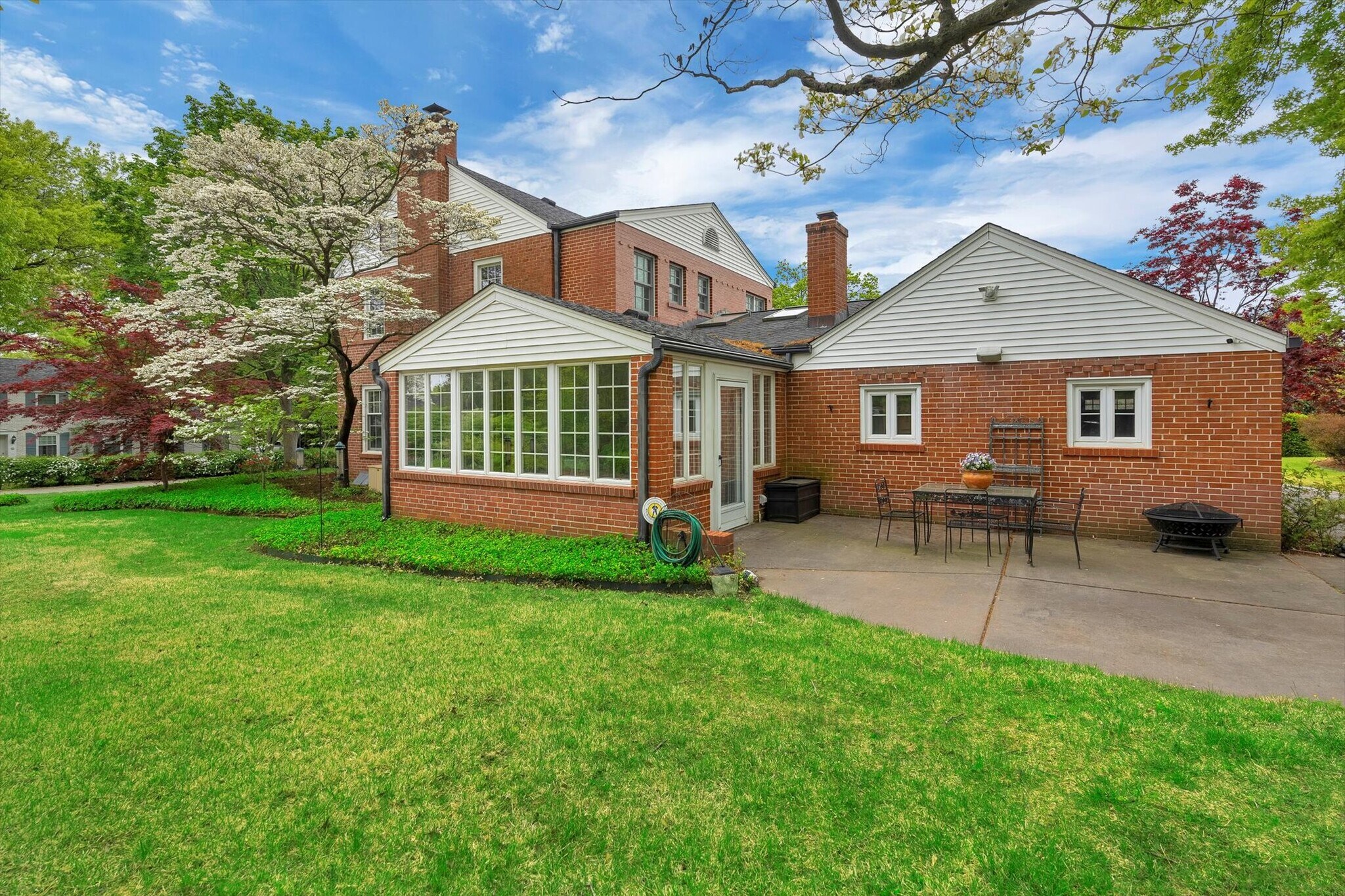 Building Photo - 15 Brazillian Ct