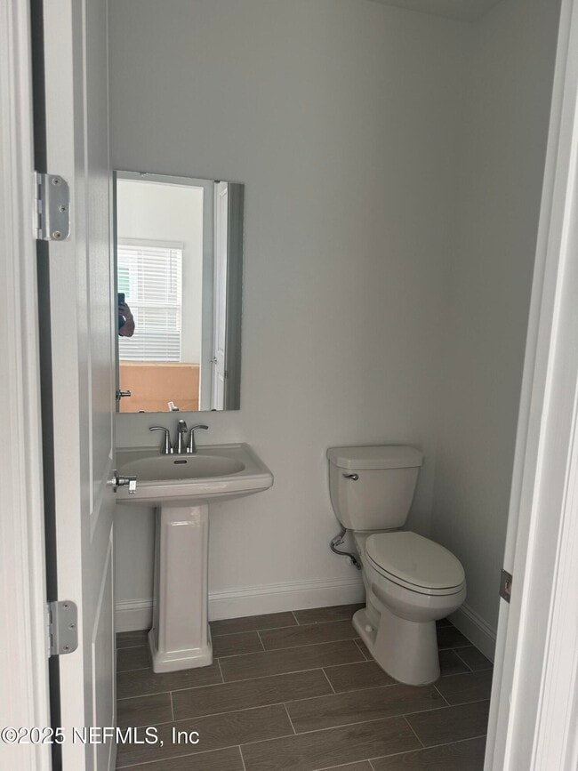 Building Photo - 113 Pentwater Rd