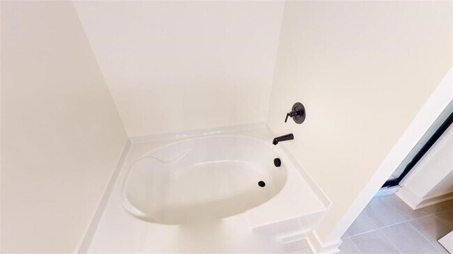 Building Photo - 5873 Greystone Dr