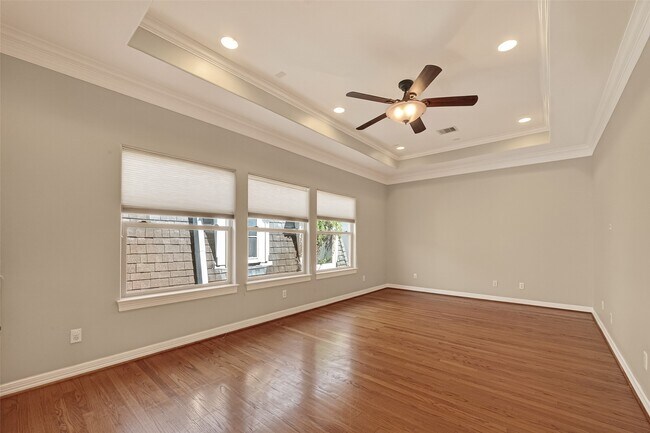 Building Photo - 5319 Fayette St