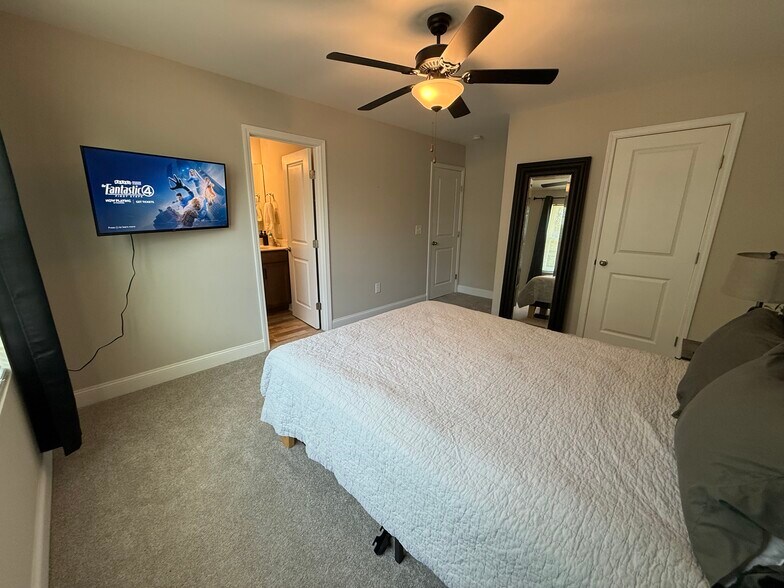 Building Photo - 424 Canvasback Ln