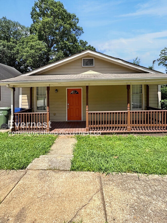 Primary Photo - 951 Violet St SE