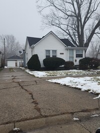 Building Photo - 26233 Penn St