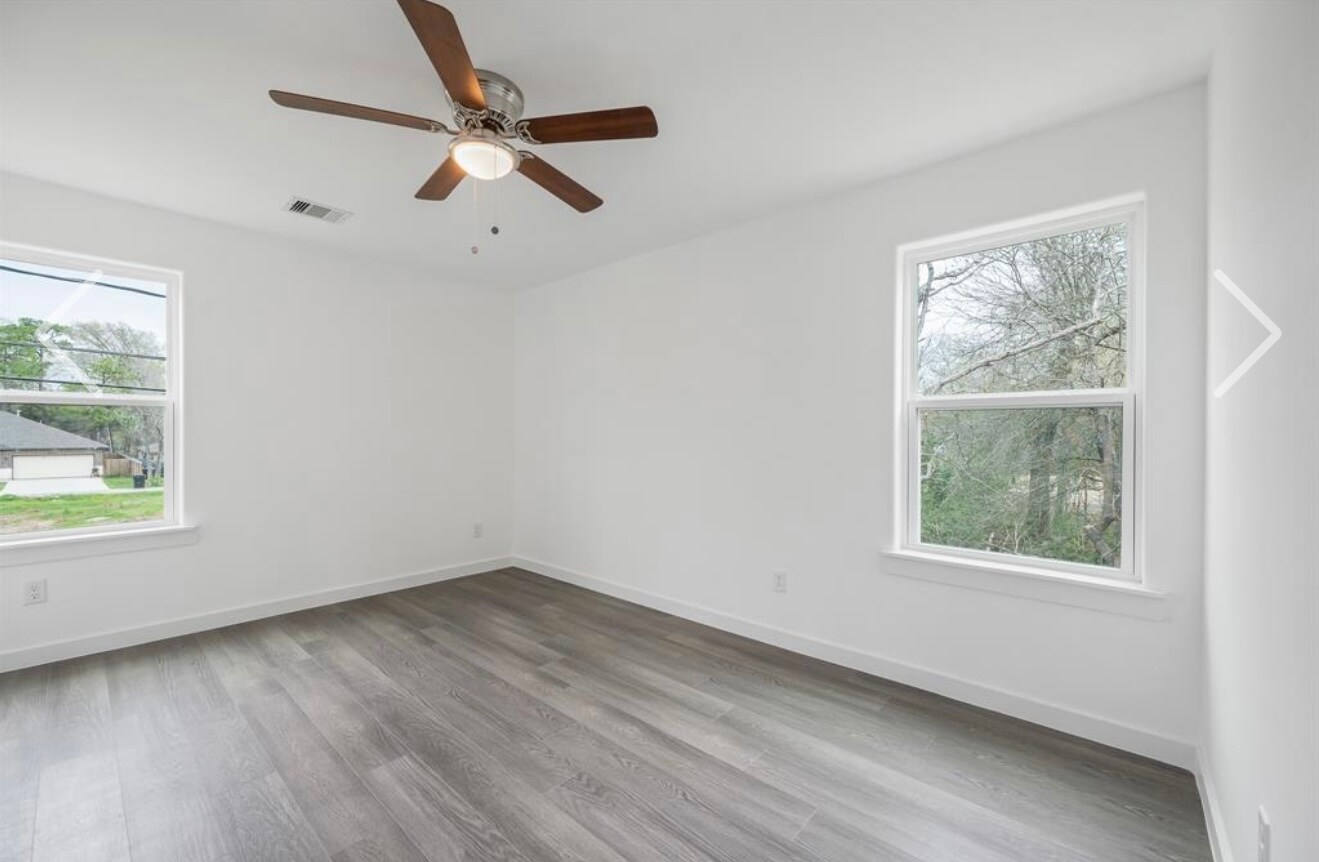 Building Photo - 7813 Laura Koppe Rd