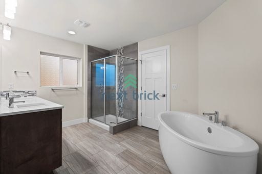 Building Photo - 5 BED & 2.5 BATH SINGLE FAMILY HOUSE FOR RENT