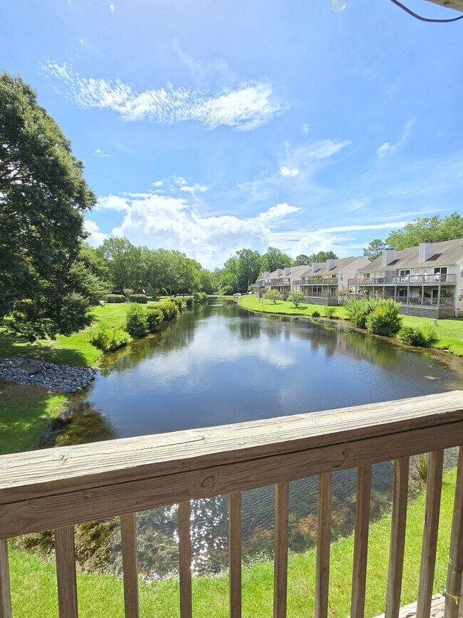 Building Photo - LAKESIDE VILLAGE - minutes to Wrightsville...
