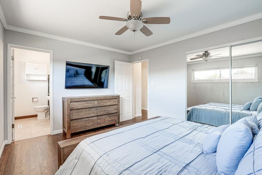 Building Photo - 1338 Thais Ln