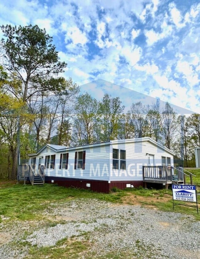 Building Photo - Three bedroom, single level home!