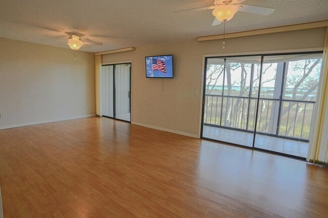 Building Photo - 40 Andalusia Ct