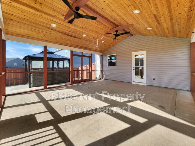 Building Photo - 156 Barrington Creek Rd
