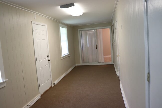 Building Photo - Bossier City, LA - 71112 - Beautifully upd...