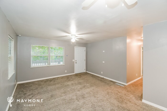 Building Photo - 1024 Del Monaco Ave