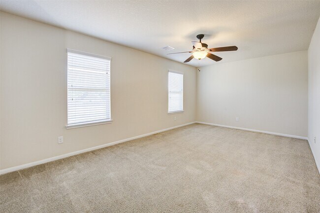 Building Photo - 4910 Conifer Ridge Way