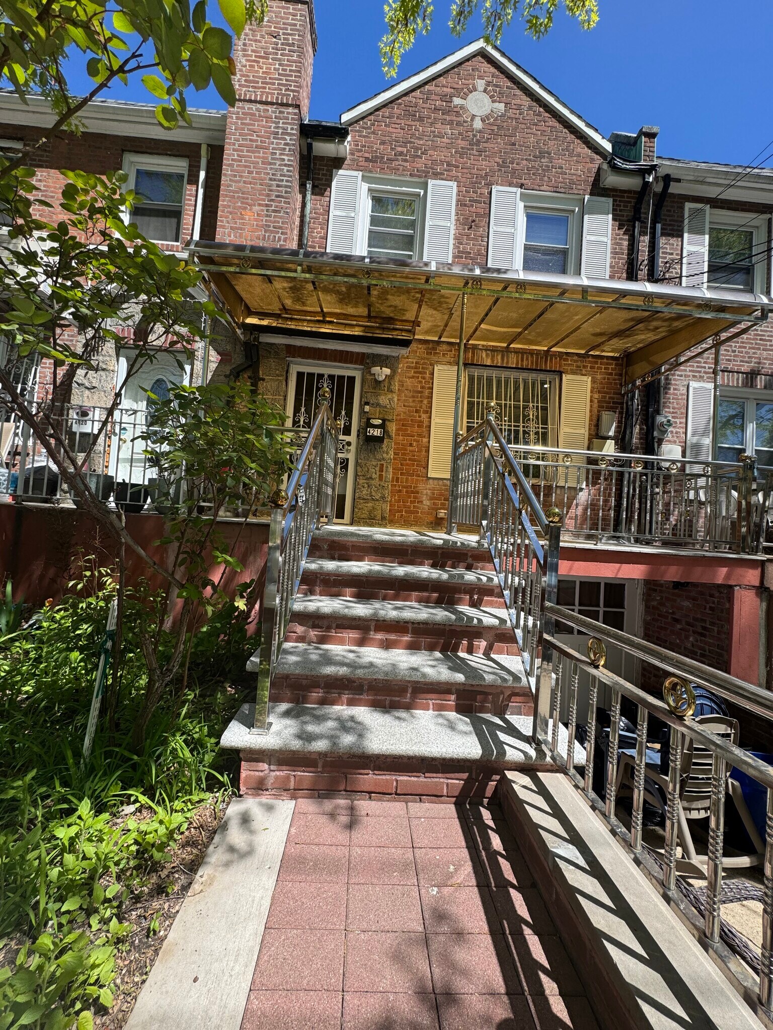 Building Photo - 4218 Bruner Ave