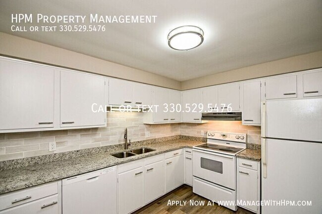 Building Photo - 7145 Starcliff Ave NW