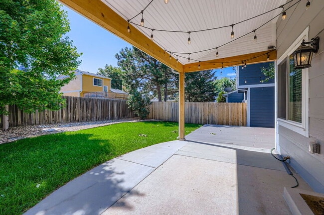 Building Photo - 8655 Boxelder Dr