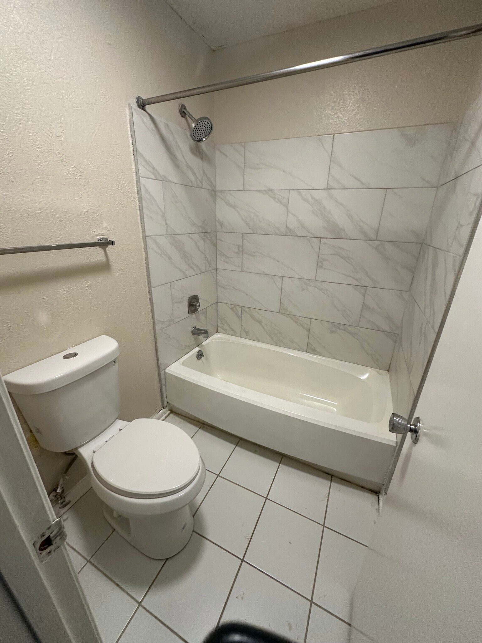 Building Photo - 3350 Heathstead Pl