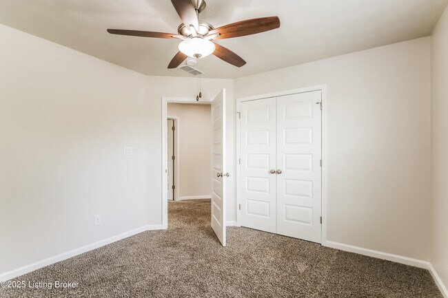 Building Photo - 6106 Larkgrove Dr