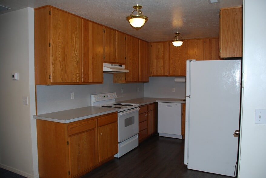 Building Photo - 14360 N Cassia St