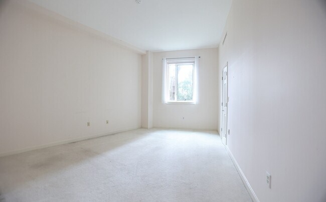Building Photo - 100 Keyes Rd