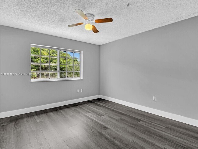 Building Photo - 2071 Renaissance Blvd