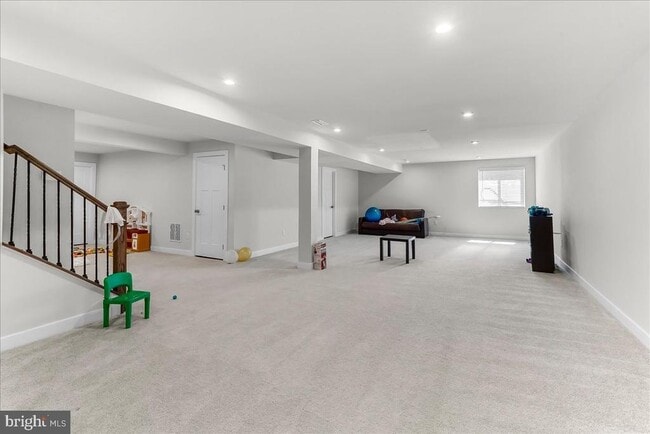 Building Photo - 305 Goodwick Dr
