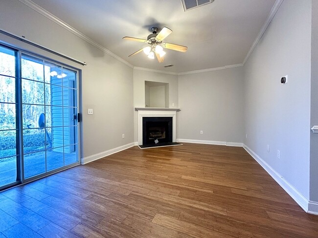 Building Photo - 2132 Sardony Ln