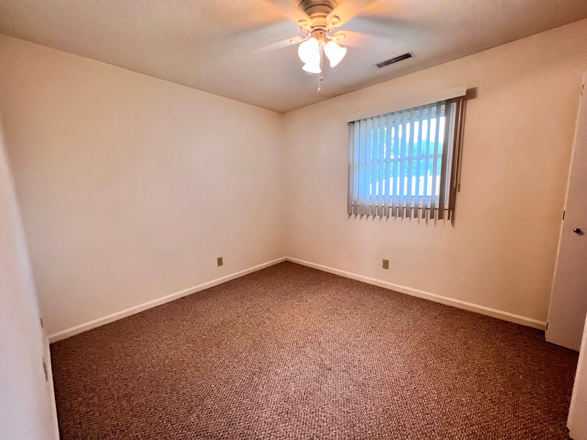 Building Photo - 316 Cedar St