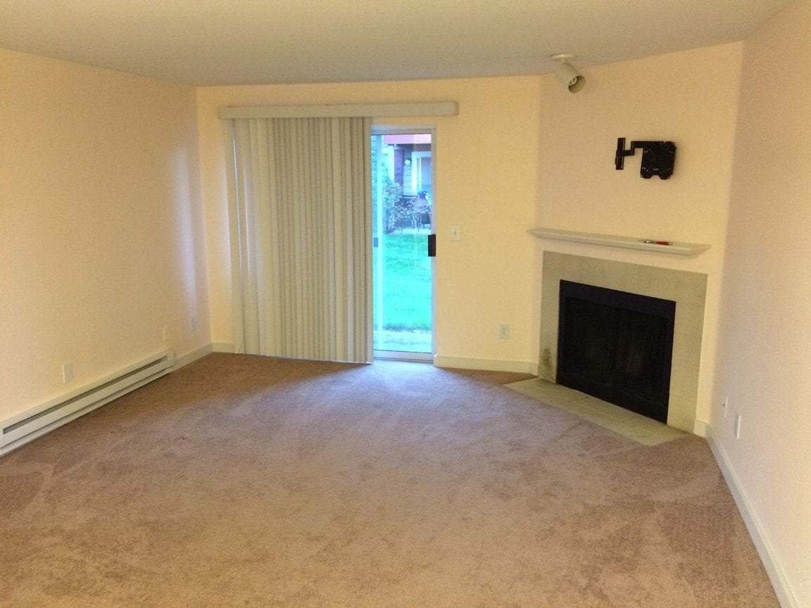 Building Photo - 16817 Larch Way