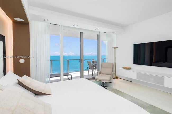 Building Photo - 360 Ocean Dr