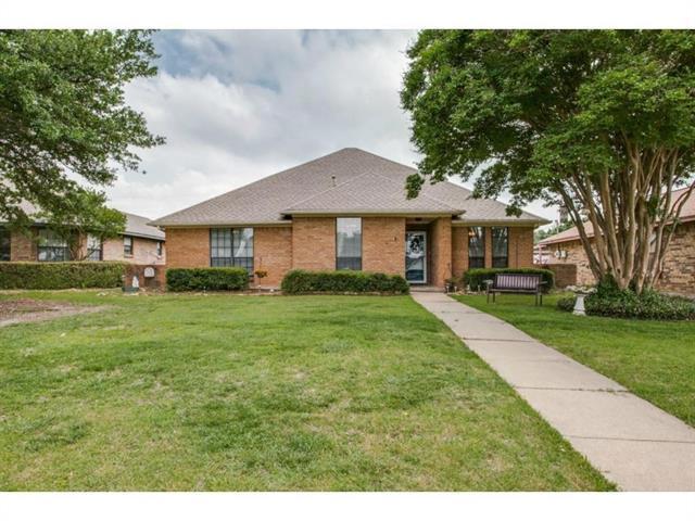 Primary Photo - 609 Willow Way
