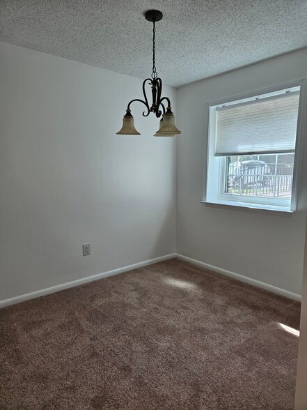Diningroom - 3204 Valley Dr