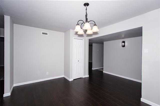 Building Photo - 2813 Ripplewood Dr