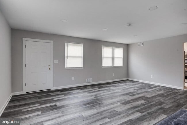 Building Photo - 2327 Wyngate Rd