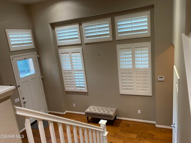 Building Photo - 730 Tennis Club Ln