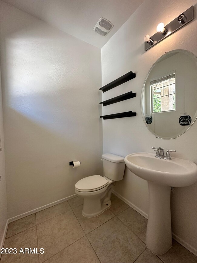 Building Photo - 2538 N 73rd Dr