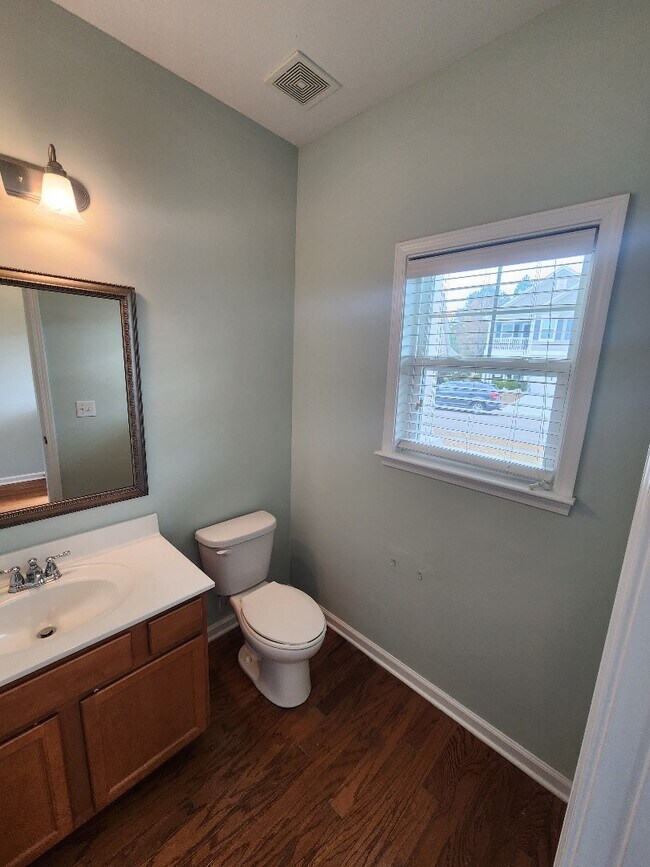 Building Photo - 3639 White Wing Cir