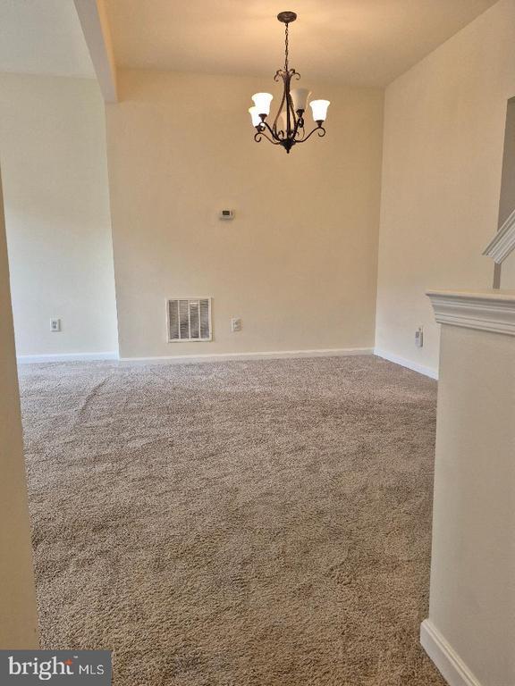 Building Photo - 45541 Clear Spring Terrace