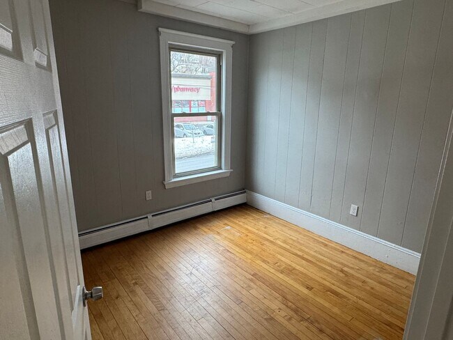Building Photo - 135 Lafayette Square