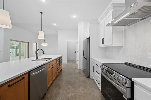 Building Photo - 102 Cardinal Wds