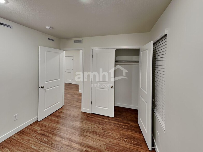 Building Photo - 8937 Wilroy Rd