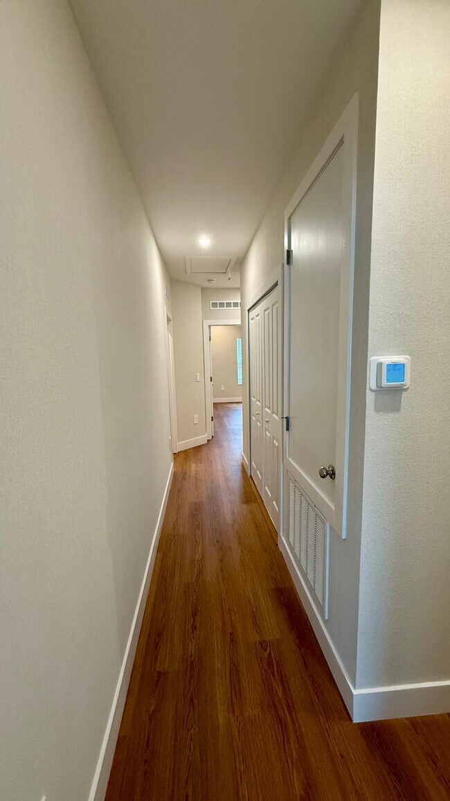 Building Photo - 6159 Park Promenade Way