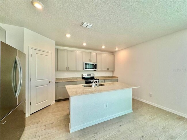 Building Photo - 38851 Opal Willow Ln