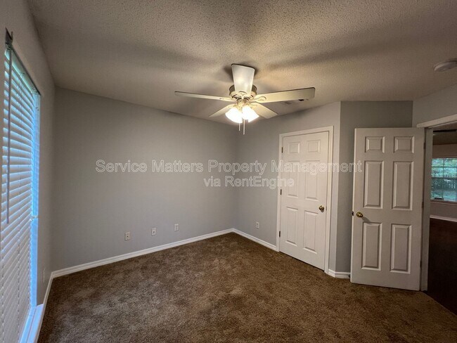 Building Photo - 4742 Spencer Oaks Blvd