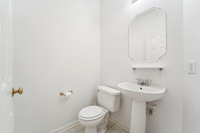 Building Photo - 14420 Walters Rd